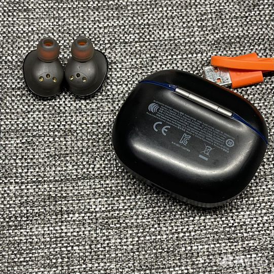 Беспроводные наушники JBL Tune 125 TWS черные б/у
