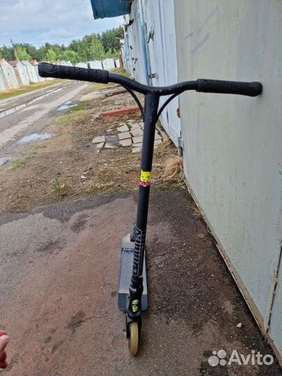 Трюковой самокат Heelreid