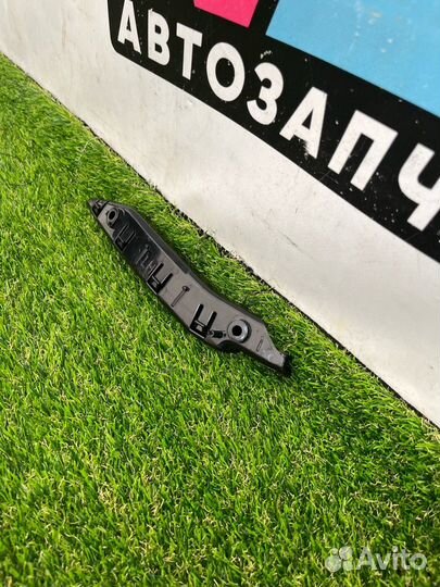 Кронштейн крепления бампера переднего левый Tesla