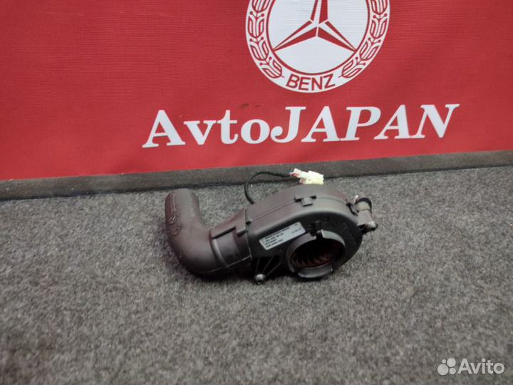 Радиальный вентилятор Mercedes-Benz C W204 M271