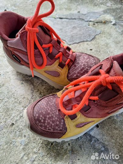 Кроссовки -ботинки для девочки 29р