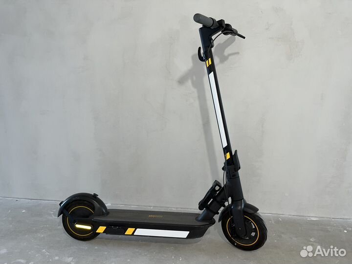 Электросамокат Segway Ninebot KickScooter MAX G30