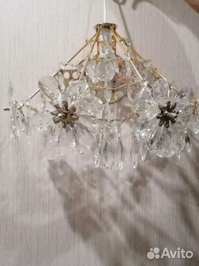 Люстра хрустальная и бра