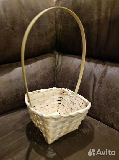 Корзина плетеная для цветов и подарков
