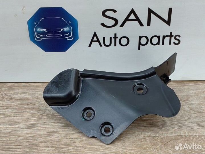 Защита днища кузова левая Bmw X5 Рест E70 рест