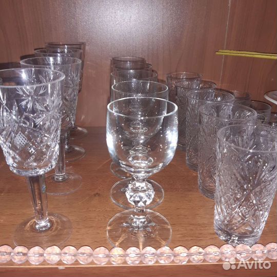 Хрустальные бокалы фужеры стаканы рюмки и стопки