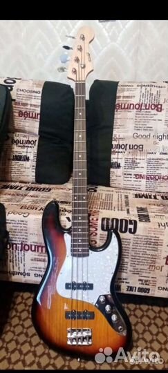 Бас гитара homage