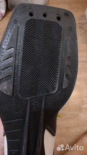 Лыжные ботинки 37 размер