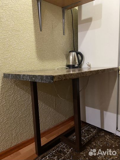 Кухонный стол