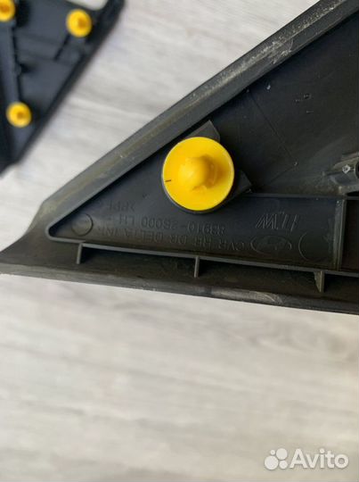 Накладка задней двери пластик Hyundai ix 35