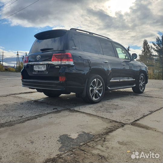 Toyota Land Cruiser, 2020