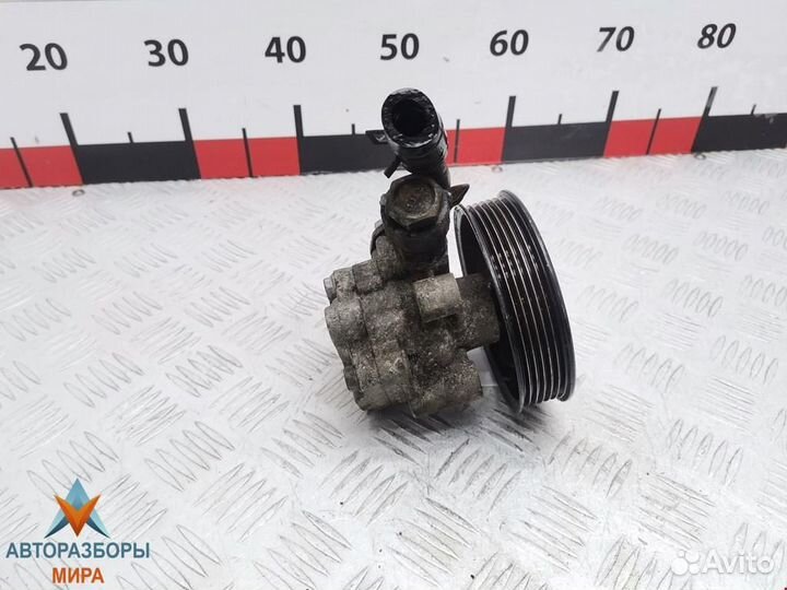 Насос гидроусилителя руля Kia Carens 2 2005