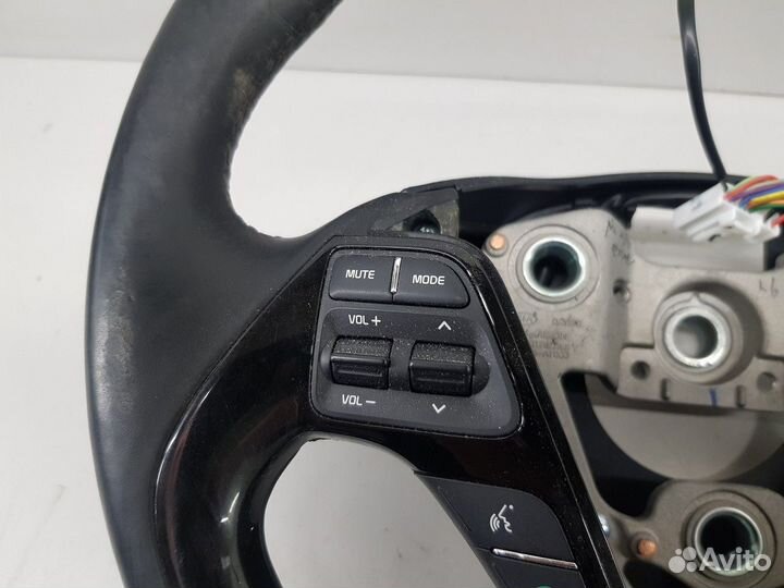 Рулевое колесо (Kia Cerato)