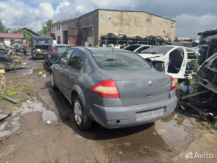 В разборе Renault Megane 2 2006 г.в. К4мd812 1.6