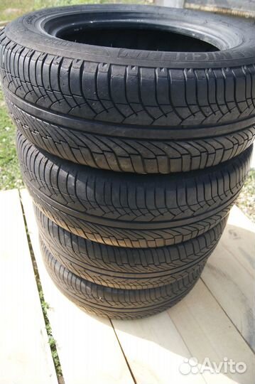 Michelin Latitude Diamaris 215/65 R16