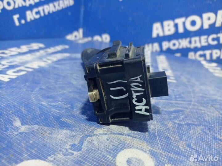 Переключатель поворотов Opel Astra J хэтчбек