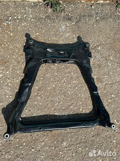 Подрамник балка Nissan X-Trail Renault Koleos