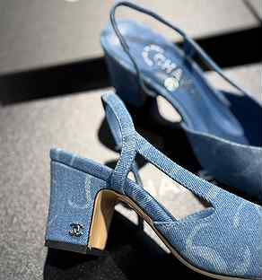 cinzia araia - Купить недорого одежду и обувь 👕👟 во всех
