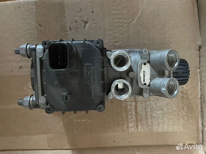 4800030640 Главный тормозной кран DAF XF106