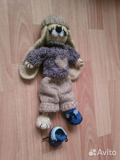 Вязаные игрушки заяц