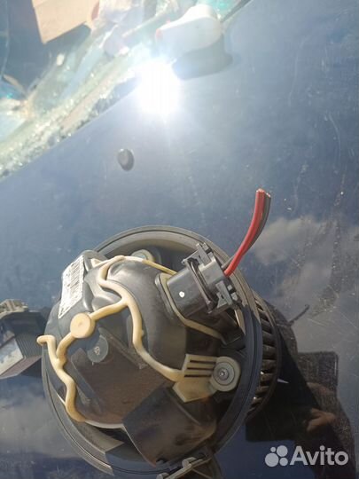 Моторчик печки Peugeot 308
