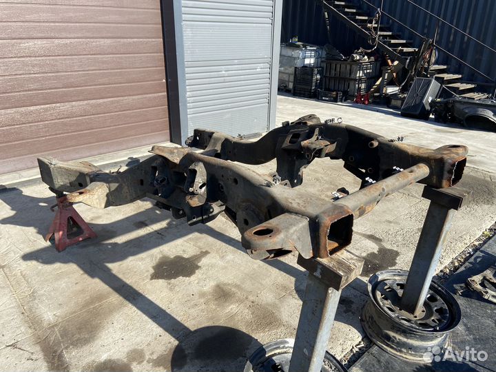 Рама передняя часть Cadillac Escalade GMT800