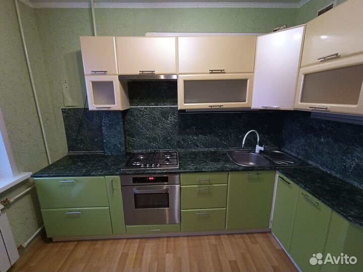 Кухонные гарнитуры угловые бу