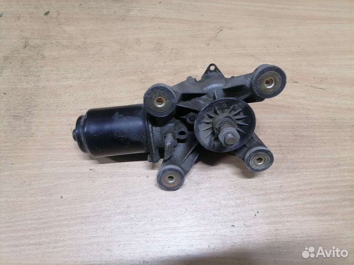 Моторчик дворников Nissan Maxima A33