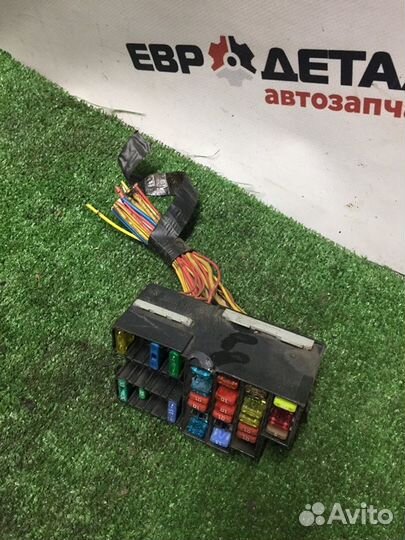 Блок предохранителей Renault Logan седан 1.4