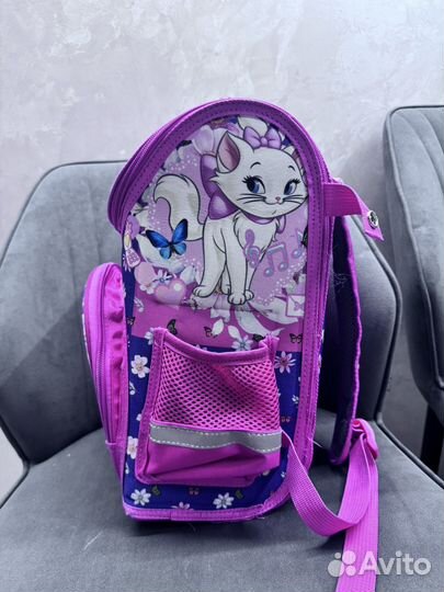 Рюкзак для девочки в школу