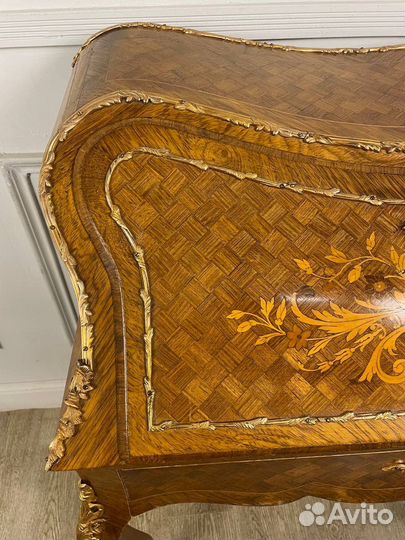 Антикварное бюро