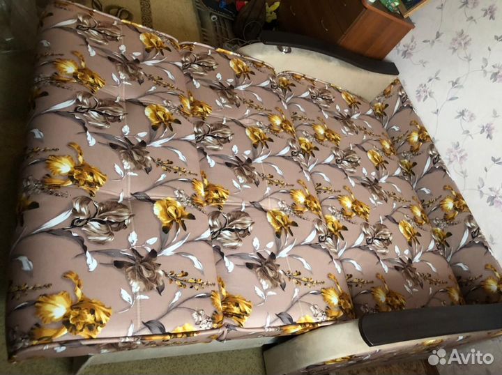 Диван-кровать 