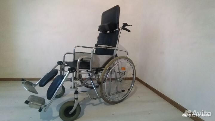 Инвалидная коляска складная бу