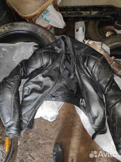 Мотокуртка кожаная с защитой