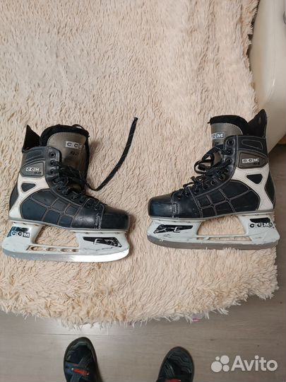 Коньки хоккейные