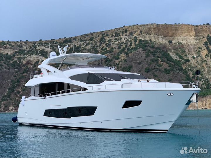 Моторная яхта Sunseeker 86 2018 г.в