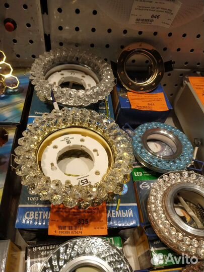 Точечные встраиваемые светильники