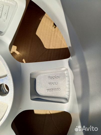 Диск на Toyota, Lexus R18