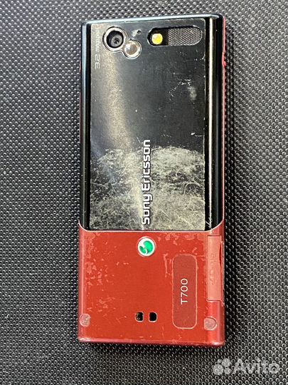 Sony Ericsson T700