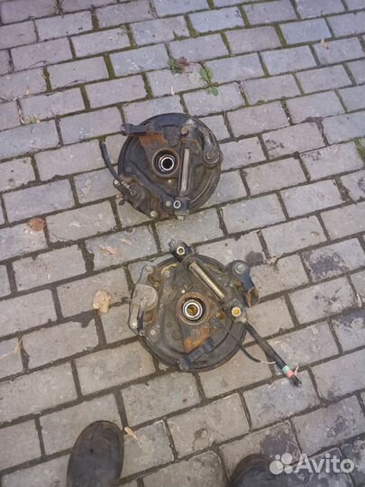 Ступицы задние Subaru Impreza legacy forester