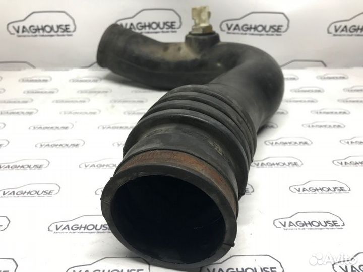 Патрубок воздушного фильтра Ford Scorpio MK 2 2.0