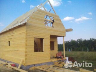 Строитель плотник