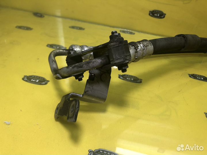 Трубка Гур Mercedes Benz M276 w204 w212 w207