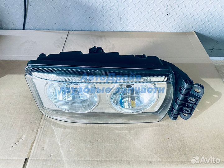 Фара Ивеко Стралис правая