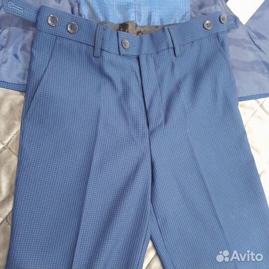 Костюм для мальчика новый