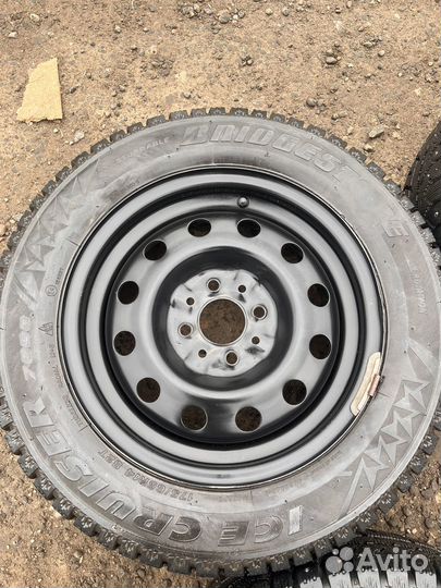 Колеса R14 4/98 на штампах ваз Bridgestone