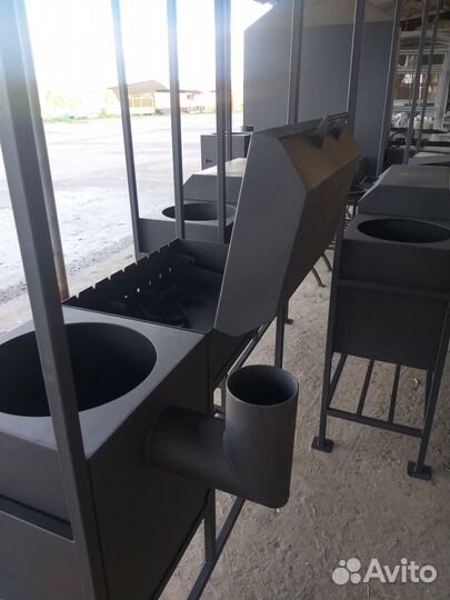 Мангал с крышей и барбекю