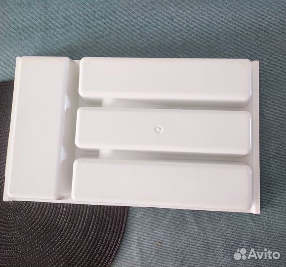 Лоток, подставка для столовых приборов