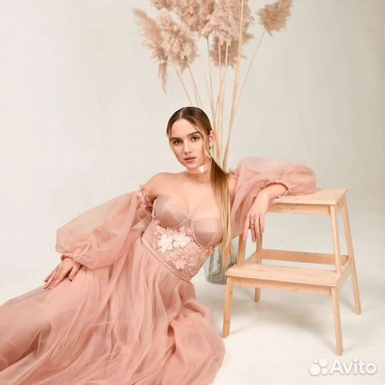 Пошив свадебных и вечерних платьев