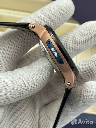 Часы золотые Ulysse Nardin скелетон